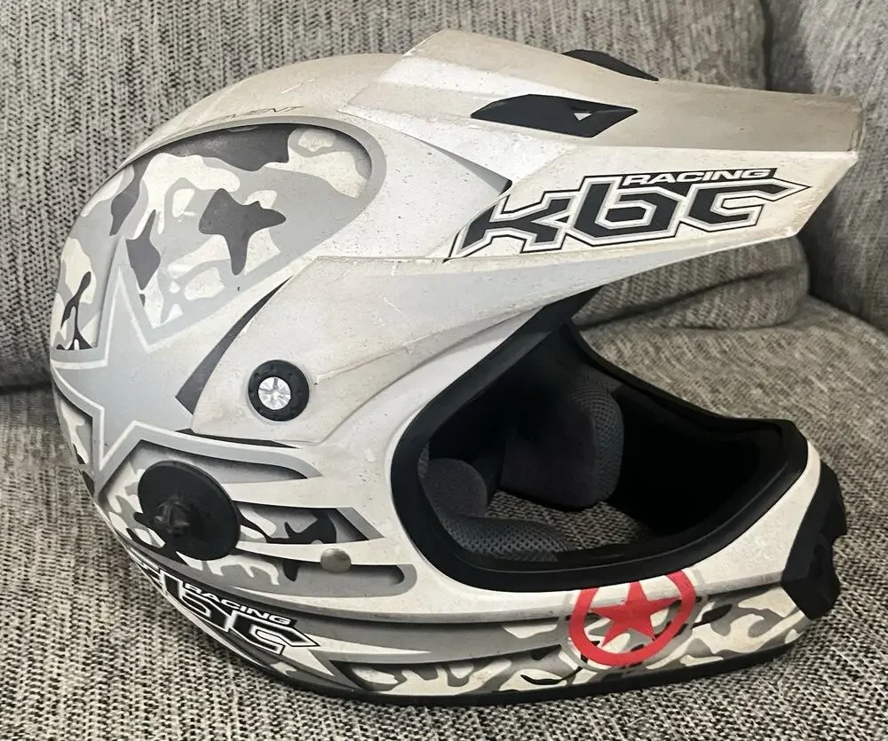 KBC Moto X Combat Offroad Helmet Medium White Camo Red Star WP76-6731M MX ATV